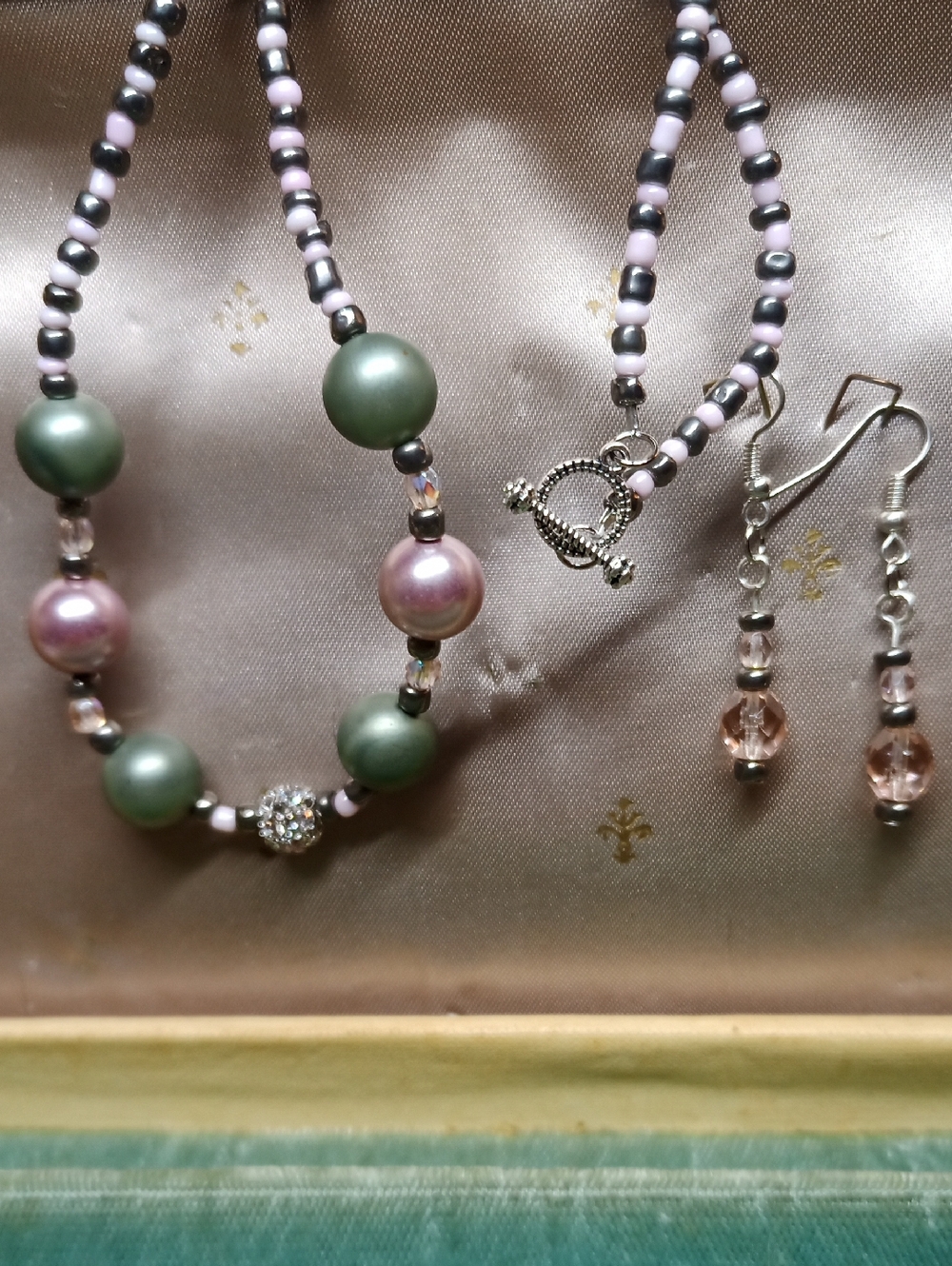 Elegant Green and Pink Beaded Necklace & Earring Set